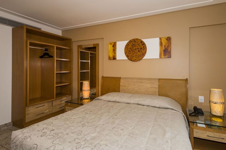 Room 9 of 41