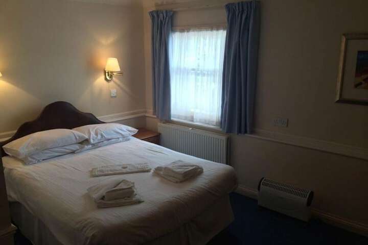 Room 9 of 60