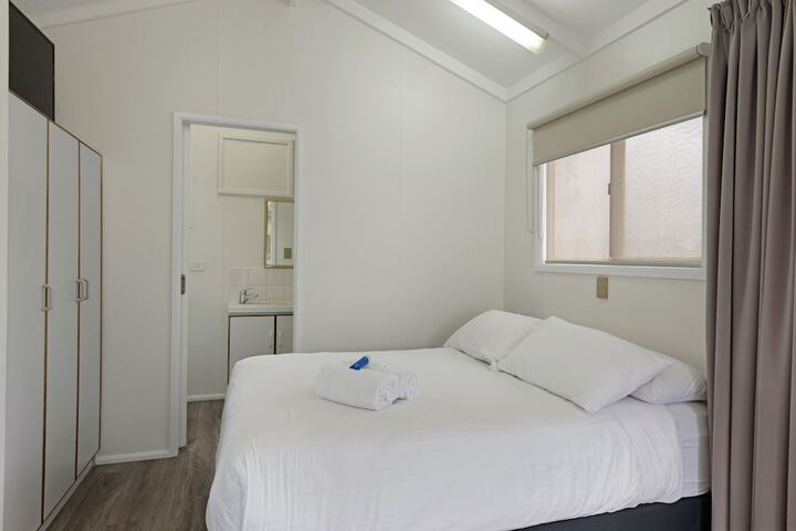 Room 2 of 24