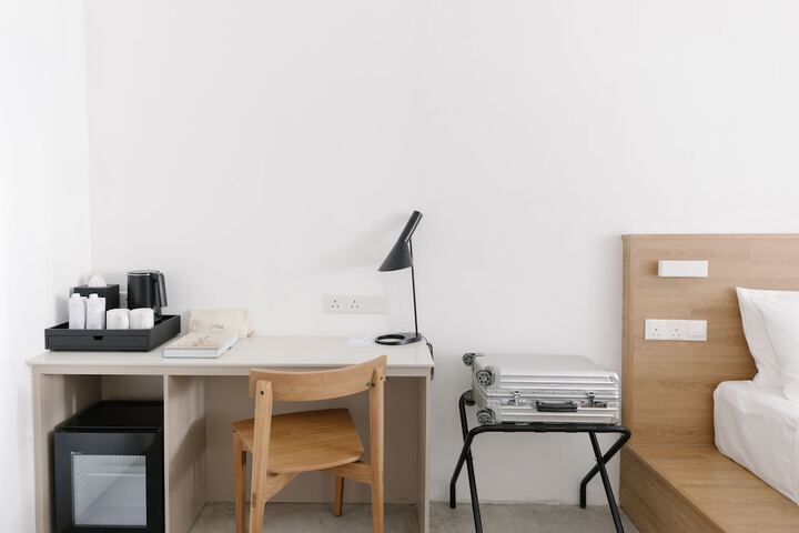 Room 16 of 57