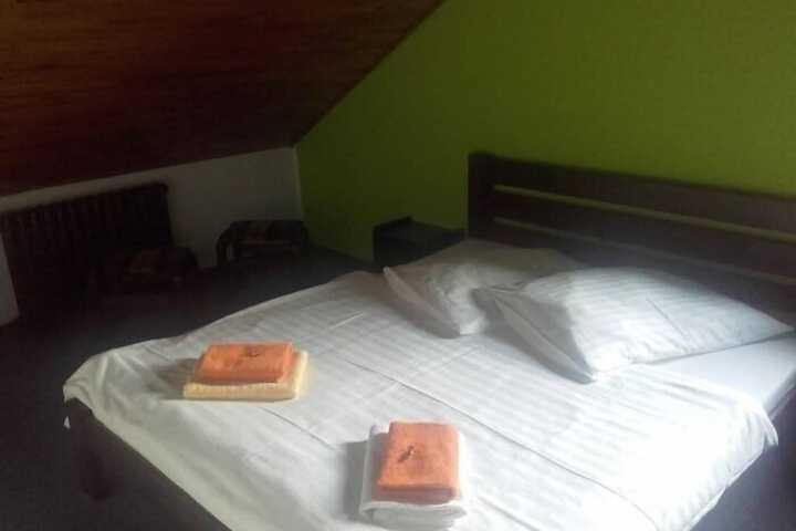 Room 27 of 59