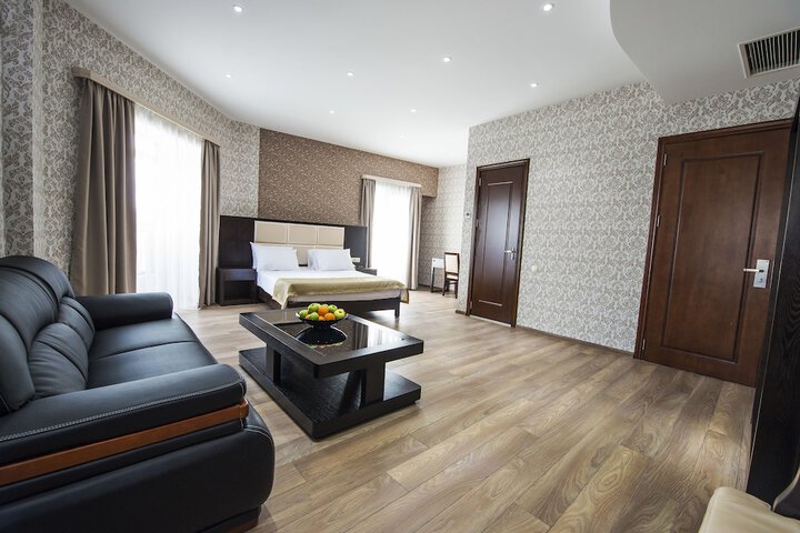 Room 13 of 54