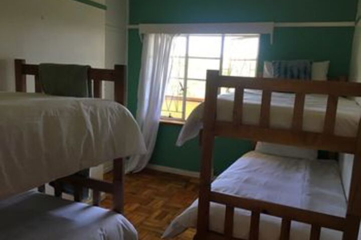 Room 5 of 7