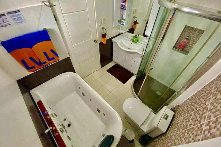 Room 267 of 403