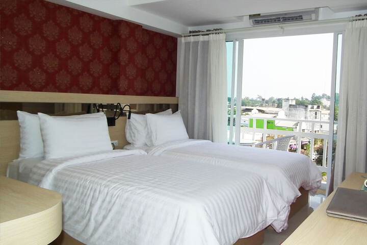 Room 8 of 44