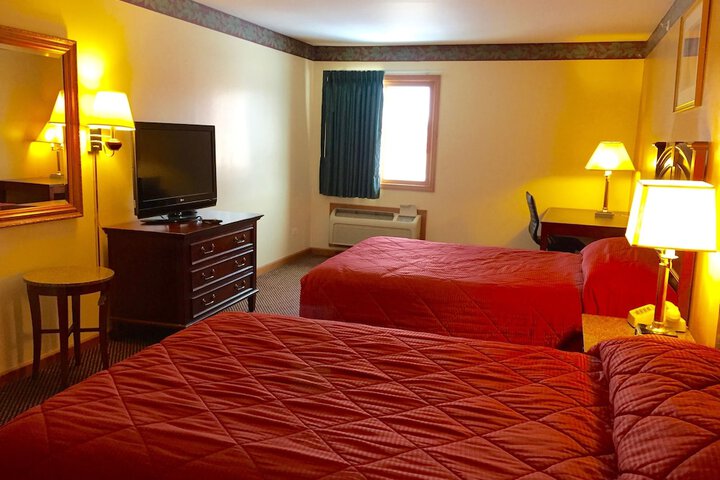 Room 9 of 16