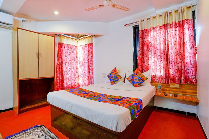 FabHotel Sai Chatra