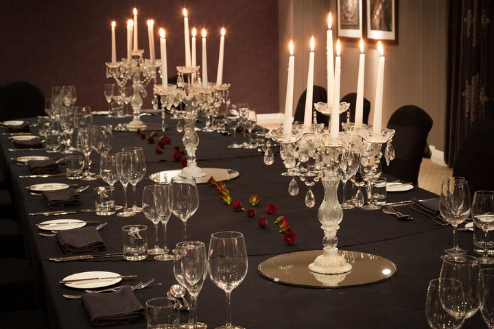 Dining 37 of 61