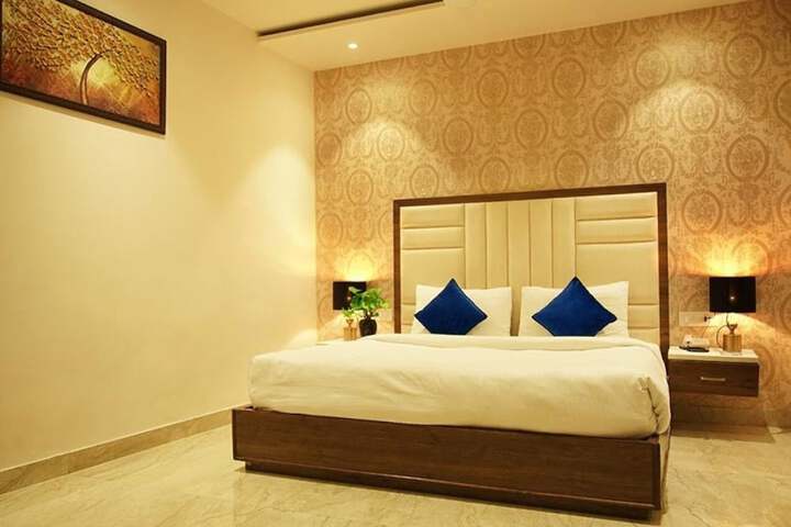 Room 41 of 61