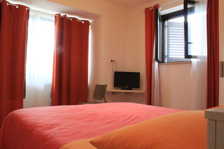 Room 20 of 25