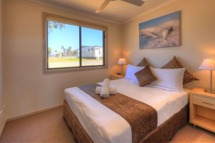 Room 15 of 142