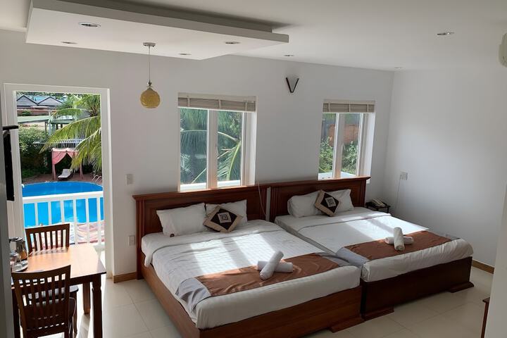 Room 15 of 46