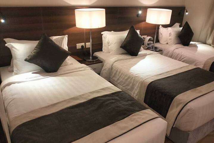 Room 5 of 52