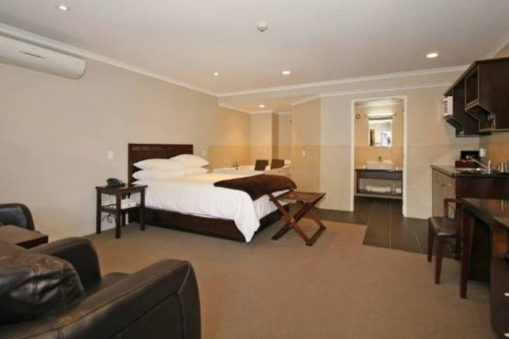 Room 6 of 58