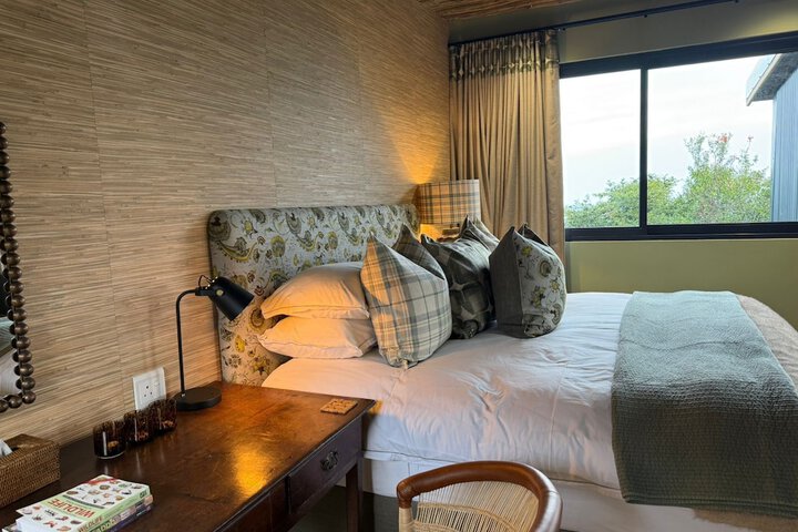 Room 26 of 38