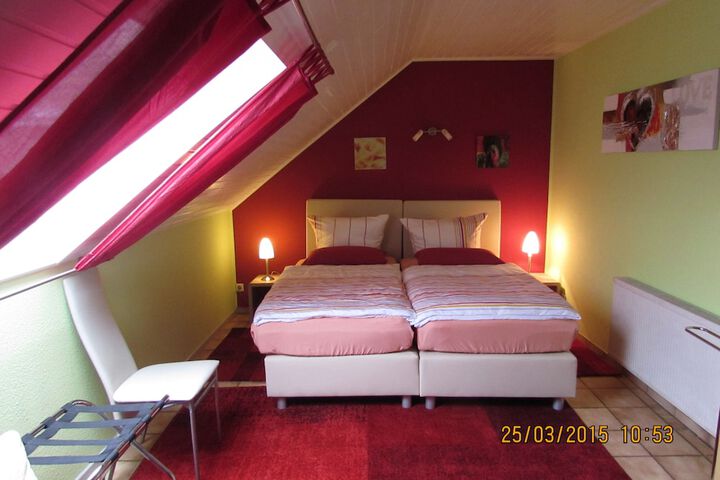Room 2 of 21