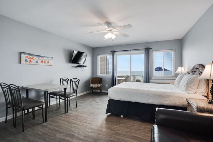 Room 35 of 110