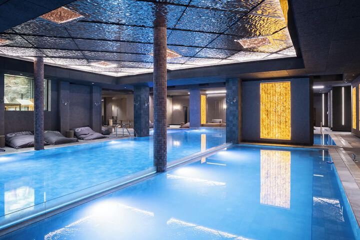 Pool 153 of 254