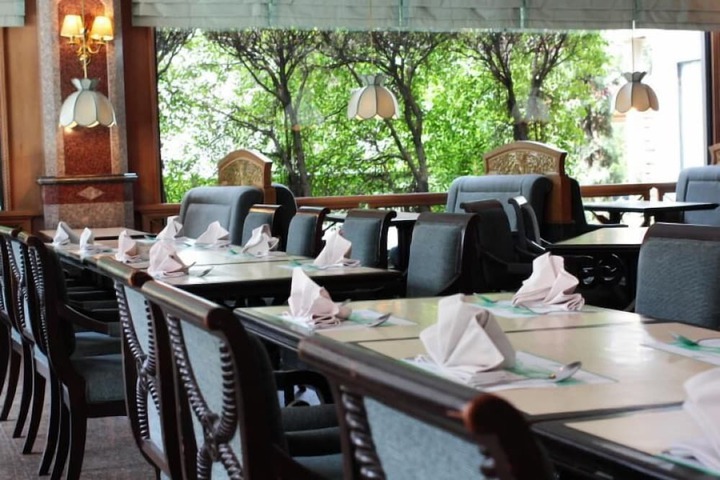 Breakfast area