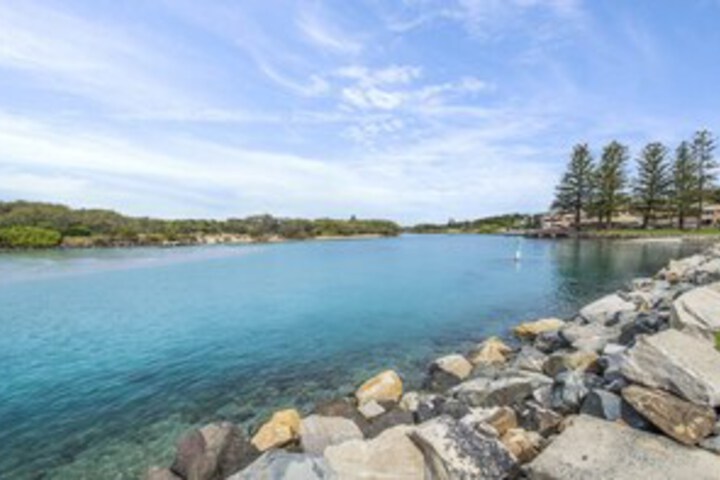 Property Grounds 8 of 12