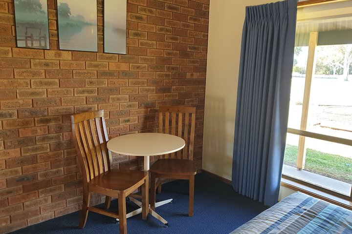 Room 10 of 35