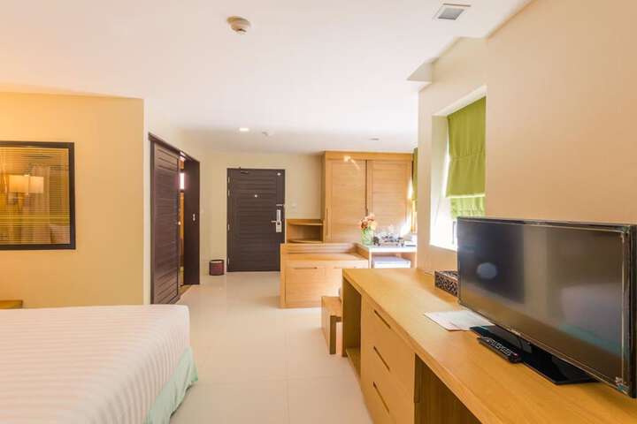 Room 19 of 40