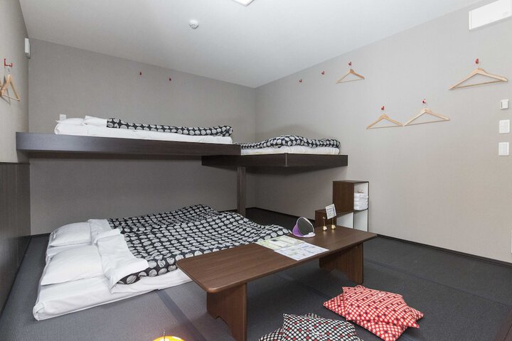 Room 22 of 81