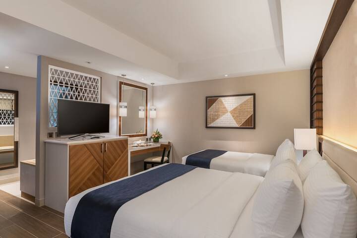 Room 7 of 25