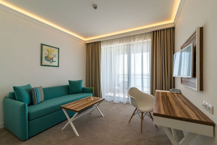Room 15 of 50