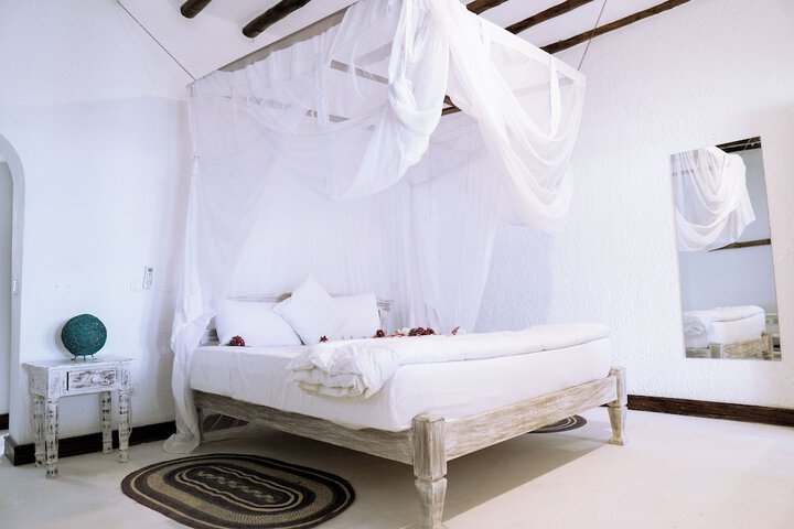 Room 4 of 42