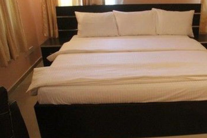 Room 40 of 83