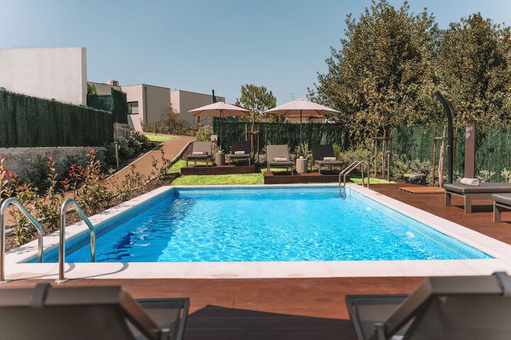Pool 55 of 84