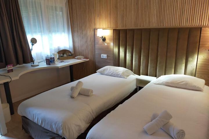 Room 15 of 55
