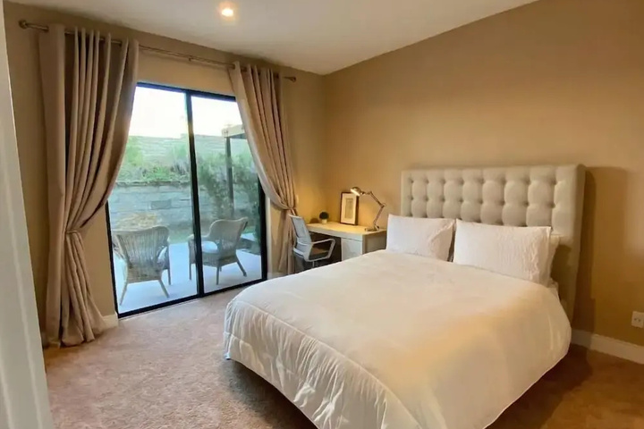 Room 4 of 21
