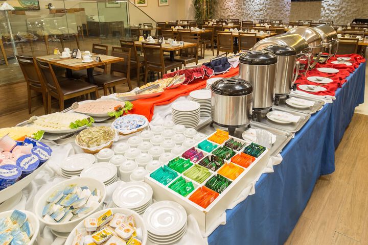 Breakfast/Coffee Service 28 of 40