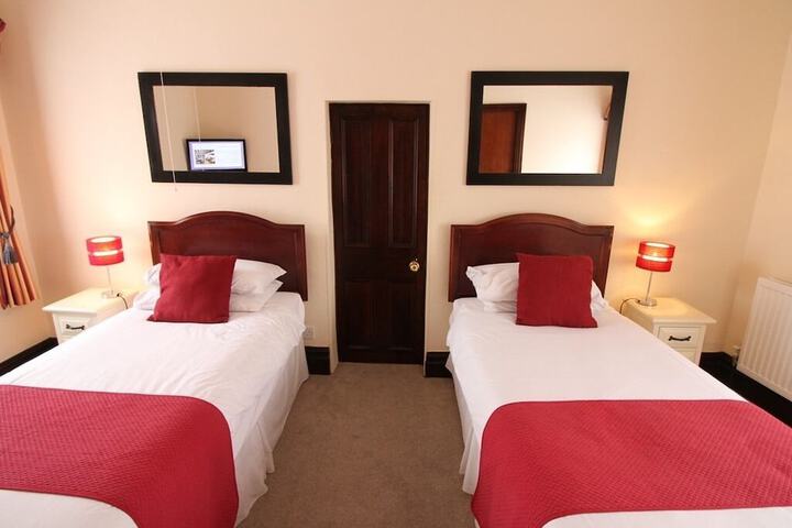 Room 46 of 140
