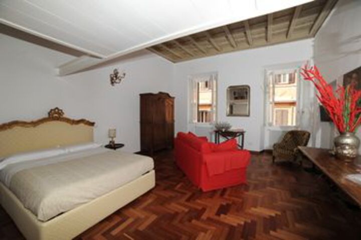 Room 10 of 36