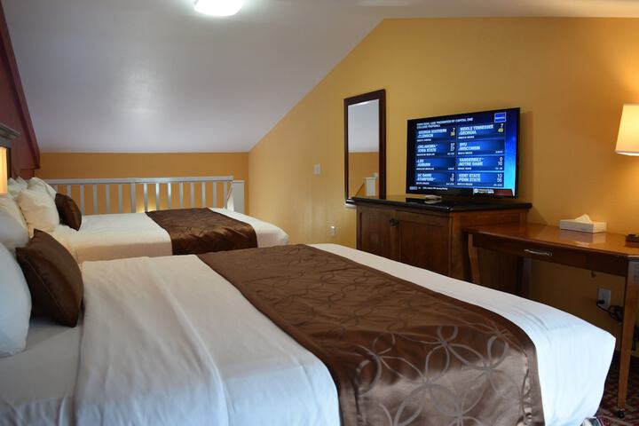 Room 11 of 65