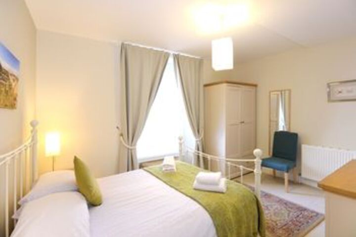 Room 8 of 15