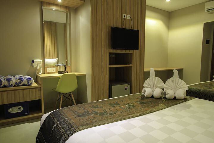 Room 4 of 92