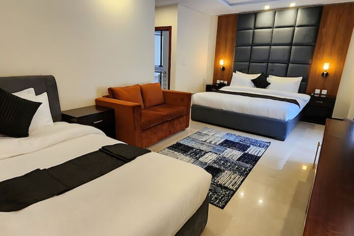 Room 32 of 55