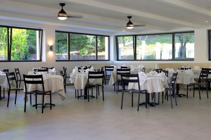 Dining Photos