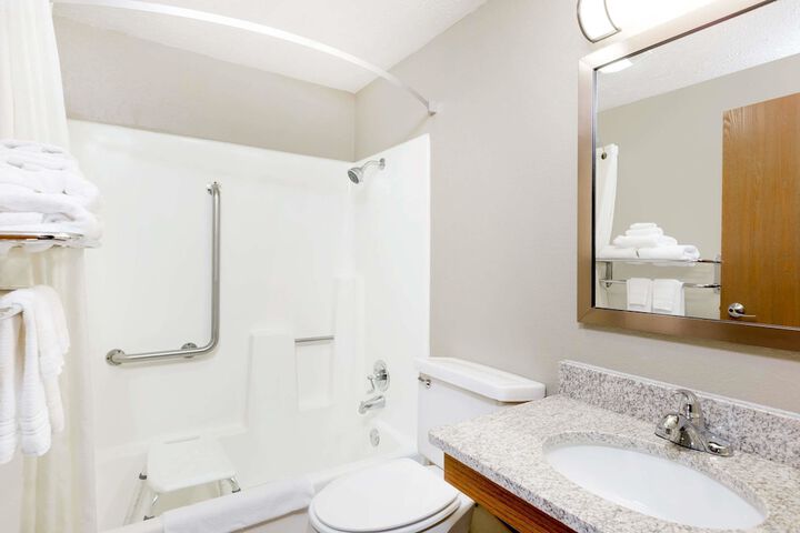Room 20 of 32
