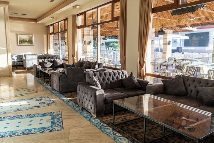 Guest Lobby