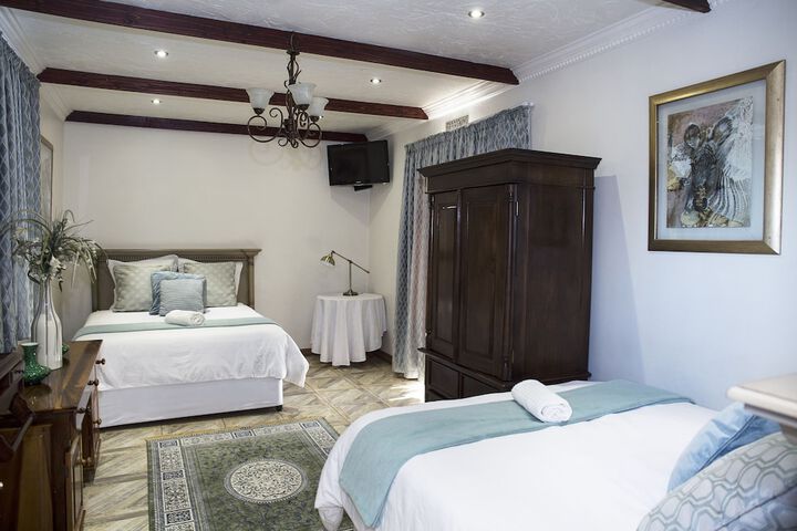 Room 4 of 52