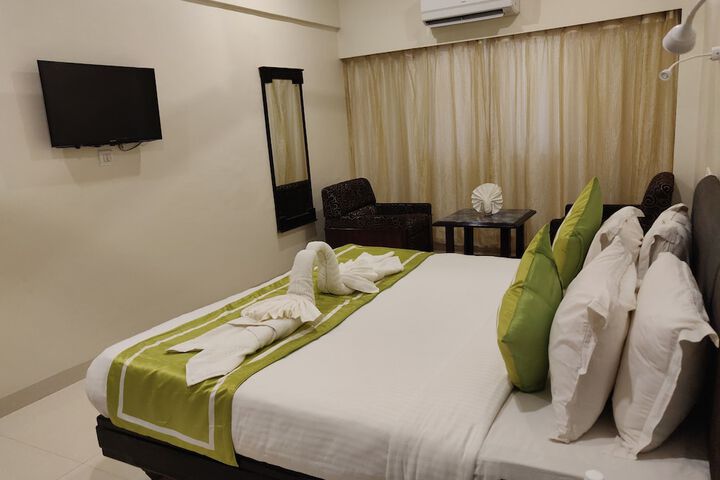 Room 32 of 103