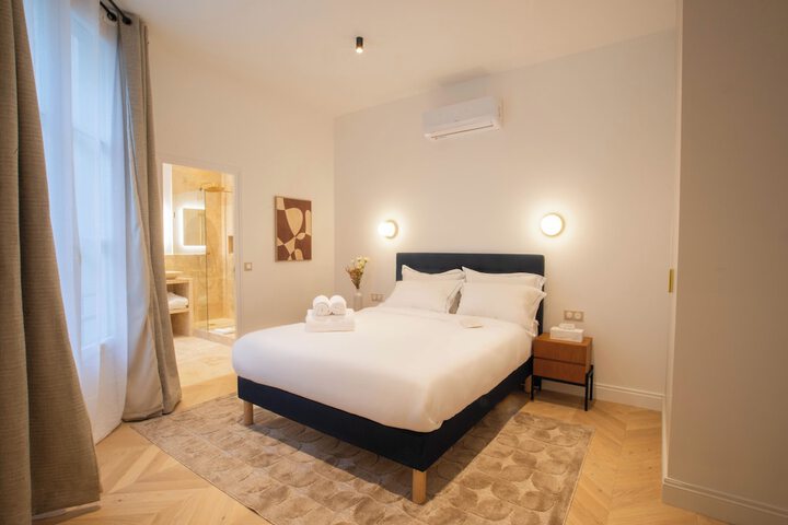 Room 45 of 188