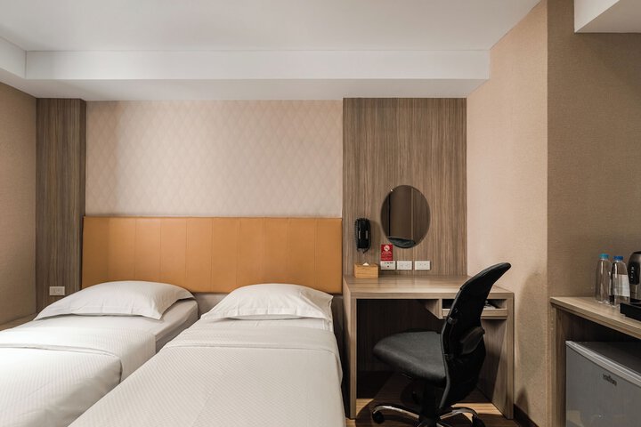 Room 17 of 45