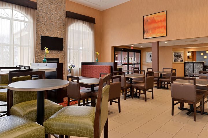 Dining Photos