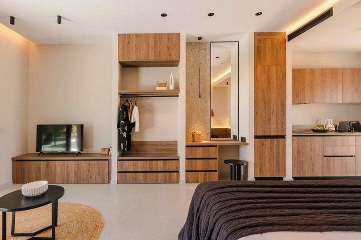 Room 32 of 87